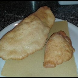 | Calzoni