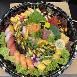 SUSHI BOX & BARCHE