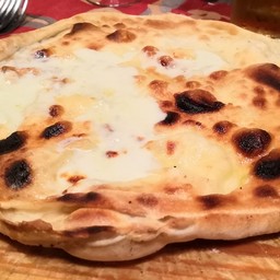 FOCACCE AL FORMAGGIO