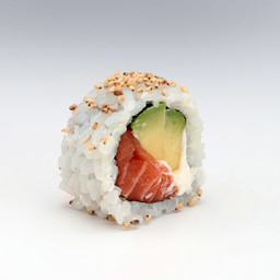 60. Uramaki salmon