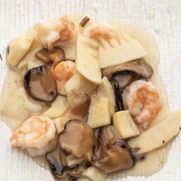 66 Gamberetti con Bambu e Funghi