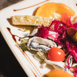 Alici marinate con cipolla di Tropea