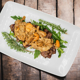 Tagliata di manzo ai funghi porcini*