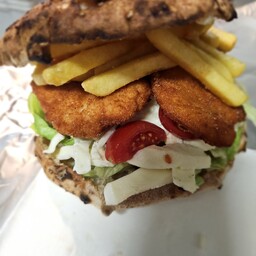Puccia con Cotoletta e Patatine