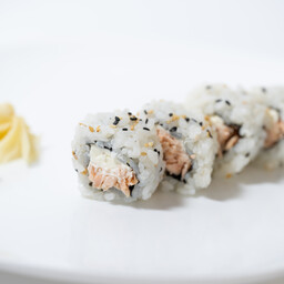 Uramaki salmone cotto philadelphia