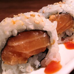 Uramaki Spicy Salmon  8pz