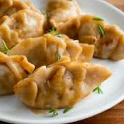 Gyoza di manzo e cavolo cappuccio
