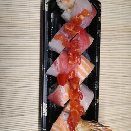 Uramaki Tiger Roll