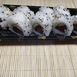 Uramaki Tekka Avocado
