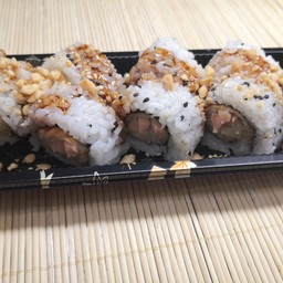 Uramaki Sake Fred