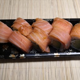 Uramaki Salmone Affumicato
