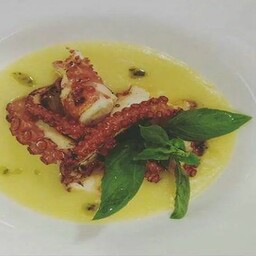 Polpo alla Griglia in Salsa Scordalia