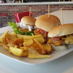 Trio Hamburger e patatine