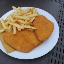 Cotoletta di Pollo e Patatine