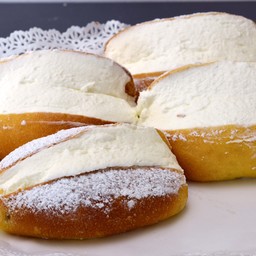 MARITOZZO CON PANNA