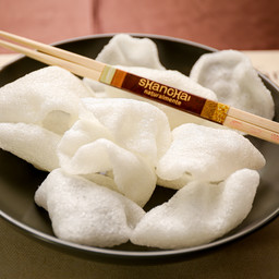 Sfogliatine di gamberi fritti (nuvole di drago)