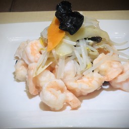 Gamberi con misto di verdure