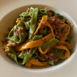 🆕TAGLIATELLE PAGLIA E FIENO AL RAGU' DI SALUMI