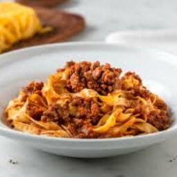 Tagliatelle alla bolognese