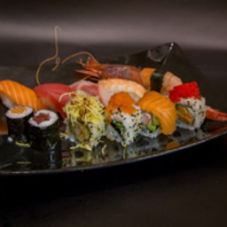 Sushi mix 11 pieces
