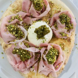 FOCACCIA BURRATOSA