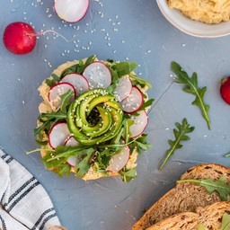 Avotoast Hummus