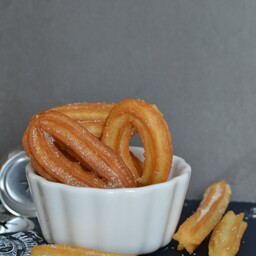 CHURROS alla cannella e nutella