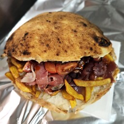 Puccia Bacon Burger
