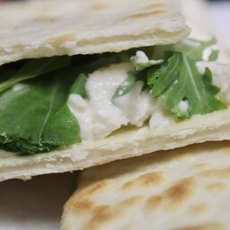 Piadina Con Squacquerone e Rucola