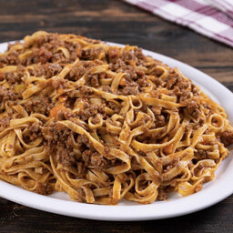 TAGLIATELLA AL RAGU