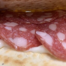 Piadina con Salame Milano e Squaquerone