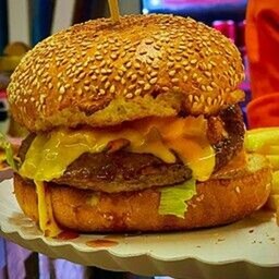 CHEESE BURGER