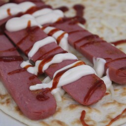 Piadina con würstel