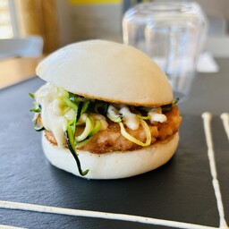 Bao Salmon Burger 🍔
