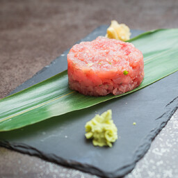 27 Maguro Tartare 100g