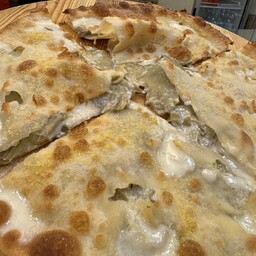 Focaccia ai carciofi freschi