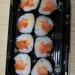 Futomaki Spicy Salmon 