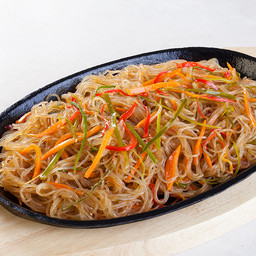 15b - Spaghetti di soia con gamberi e verdure