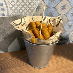 STICK di MOZZARELLA FRITTA