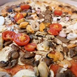 Pizza Mari e Monti