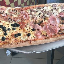 Pizza Farcita al Metro 