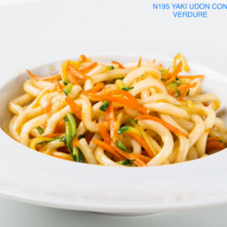 YAKI UDON WITH VEGETABLES