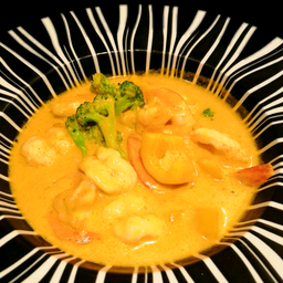 SHRIMPS WITH CURRY