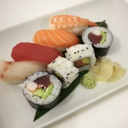 8-PIECE SUSHI MIX